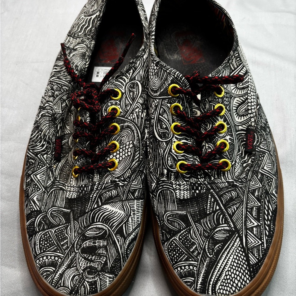 Men's Zio Ziegler Canvas Sneakers in Black with Gum Sole